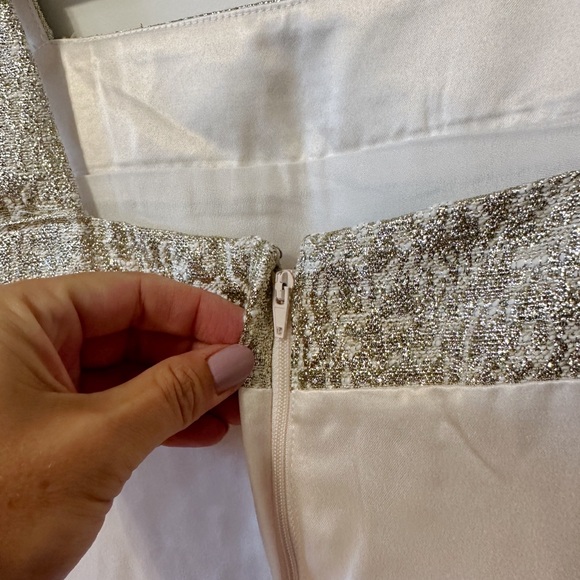 L’Atiste women Floral Embellished Midi Dress with sequin details small - Picture 3 of 8